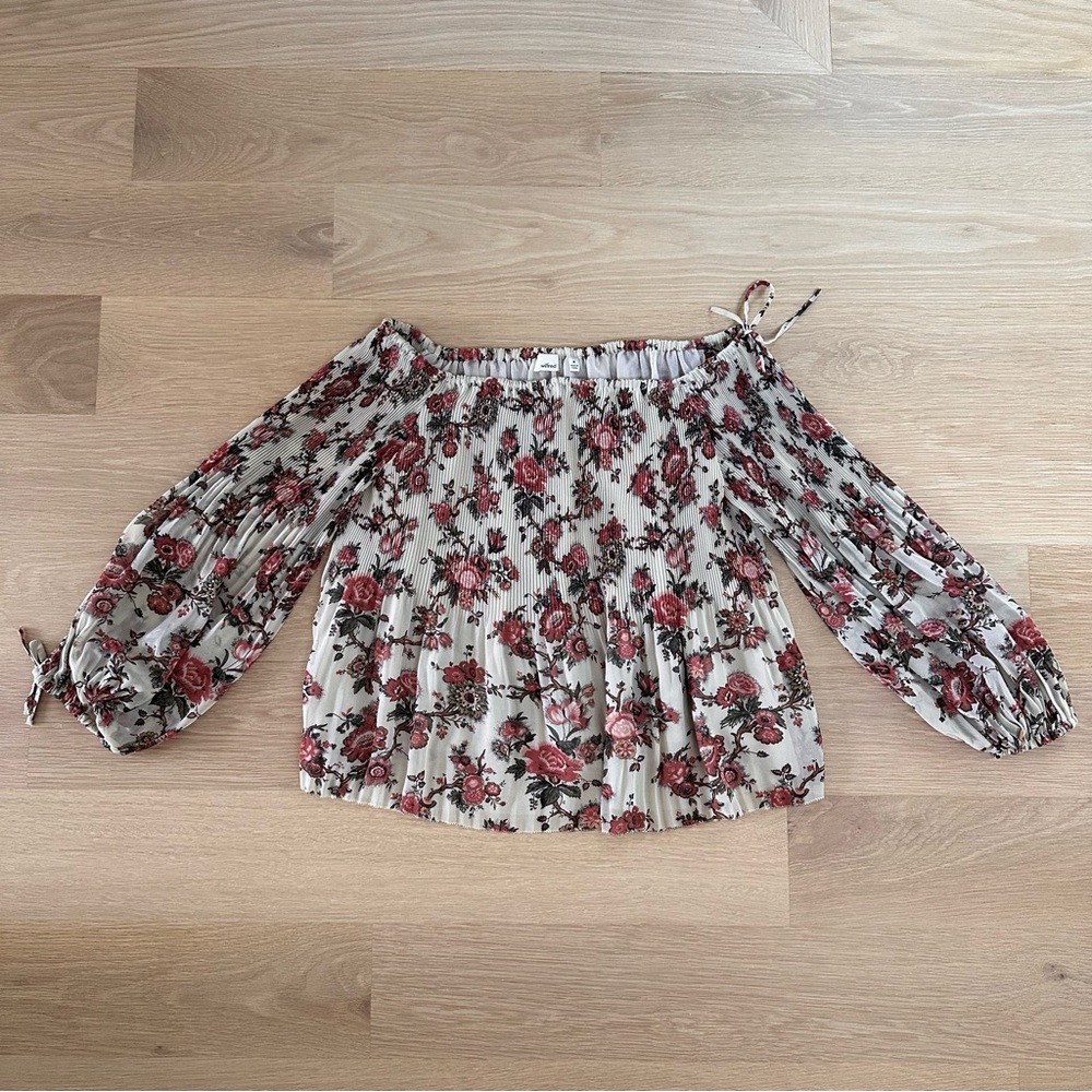 WILFRED - WOMEN'S TOP - SIZE MEDIUM